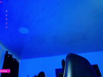 Nicorobin  live sex cam
