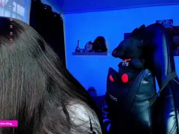 Nicorobin  live sex cam