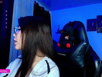 Nicorobin  live sex cam