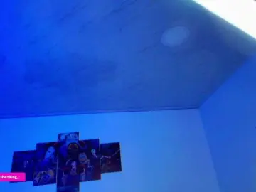 Nicorobin  live sex cam