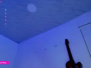 Nicorobin  live sex cam