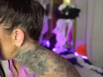 ScarletNoir  live sex cam