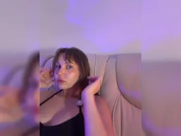 Kristiwitch1  live sex cam