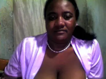 Pussyblacky  live sex cam