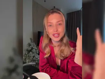 Sweetpeach77  live sex cam