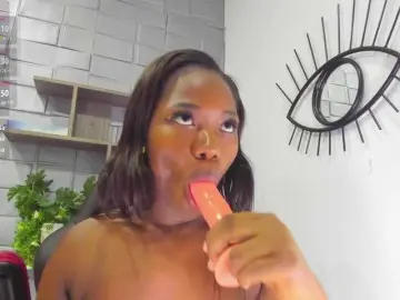 Taylorr-evans  live sex cam