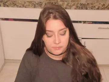 AriRhoades  live sex cam