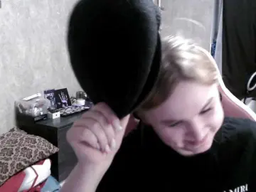 Ariana-May  live sex cam