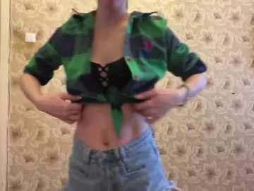 BrittJones  live sex cam