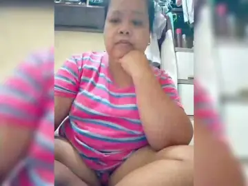 Hottynilda  live sex cam