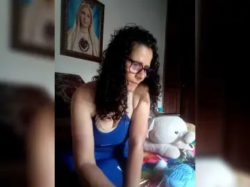 Linamilf70  live sex cam