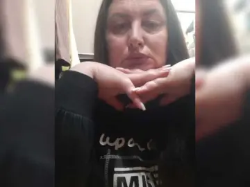 OlgaSaphire  live sex cam