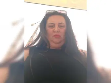 OlgaSaphire  live sex cam