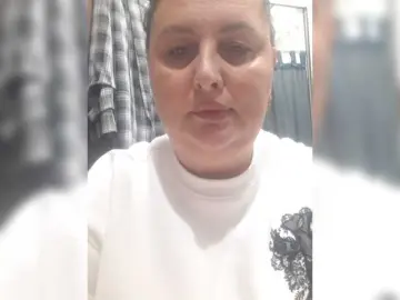 OlgaSaphire  live sex cam