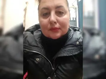 OlgaSaphire  live sex cam
