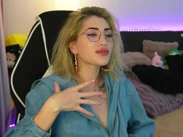 TweetyCream  live sex cam