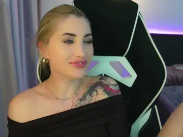 TweetyCream  live sex cam