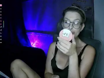 AlikBlack  live sex cam