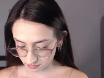 AndraCyrus  live sex cam