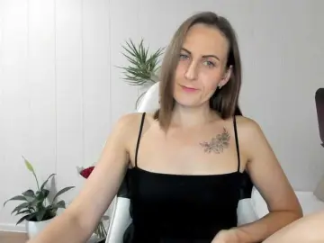 Kiza9  live sex cam
