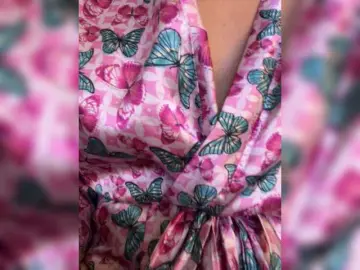 Sofia-Jones  live sex cam
