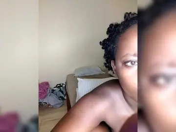 SoniaBella  live sex cam