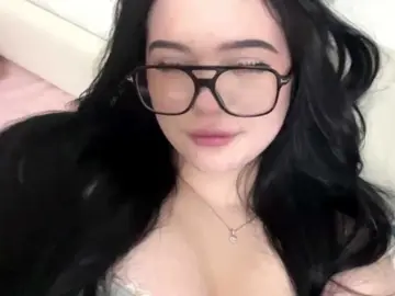 Mollipolii  live sex cam