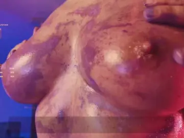 Velouraa  live sex cam