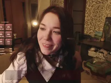 Velouraa  live sex cam