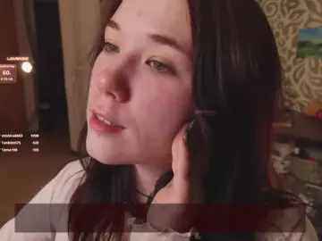 Velouraa  live sex cam