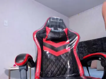 BrizzaH033  live sex cam