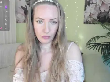 Melodey  live sex cam