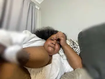 Misslola27  live sex cam