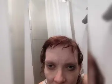 MistyMoore  live sex cam