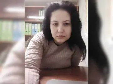 Polyk93  live sex cam