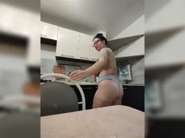 Polyk93  live sex cam