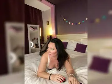 Hungryforme  live sex cam