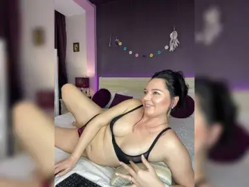 Hungryforme  live sex cam