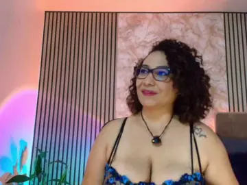 Juliramirez2  live sex cam