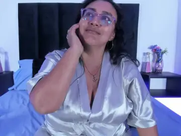 Scarlet--ray  live sex cam