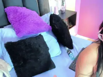 Scarlet--ray  live sex cam