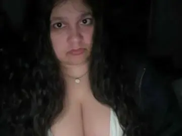 DUMBHOEMELANIE  live sex cam