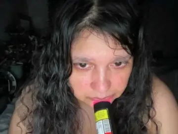 DUMBHOEMELANIE  live sex cam
