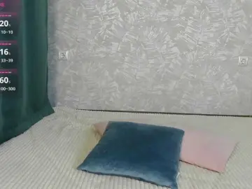 EllieRough  live sex cam