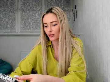 JuciePussy  live sex cam