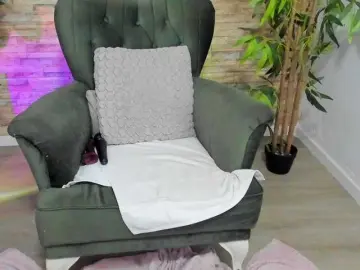 KamaFeels  live sex cam