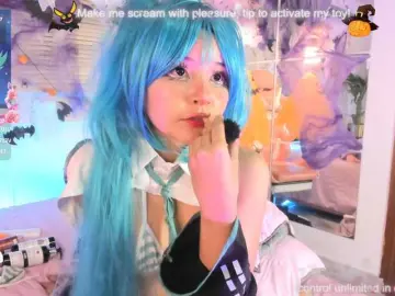 Nami-Molly  live sex cam