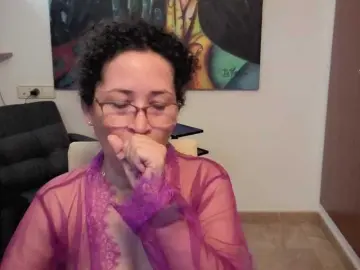 Lilihotlatina  live sex cam