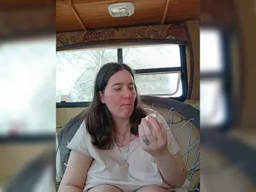 MotoG83  live sex cam