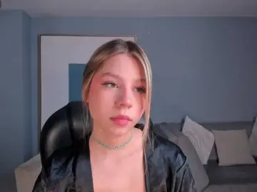 TiffannySins  live sex cam